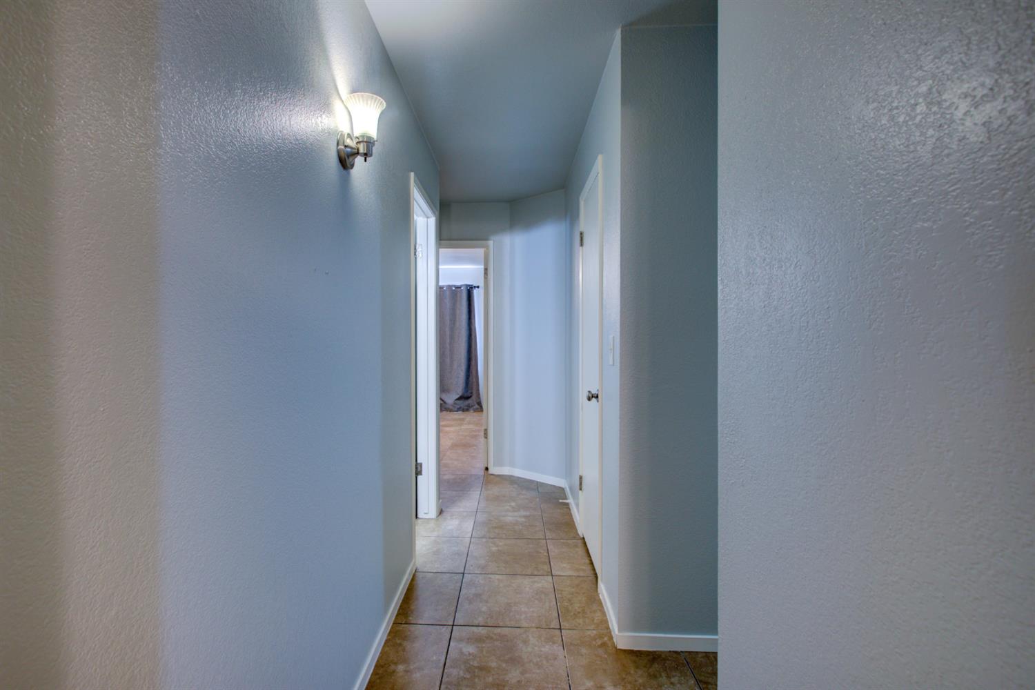 1342 Frankfort Ct, Merced, CA 95348
