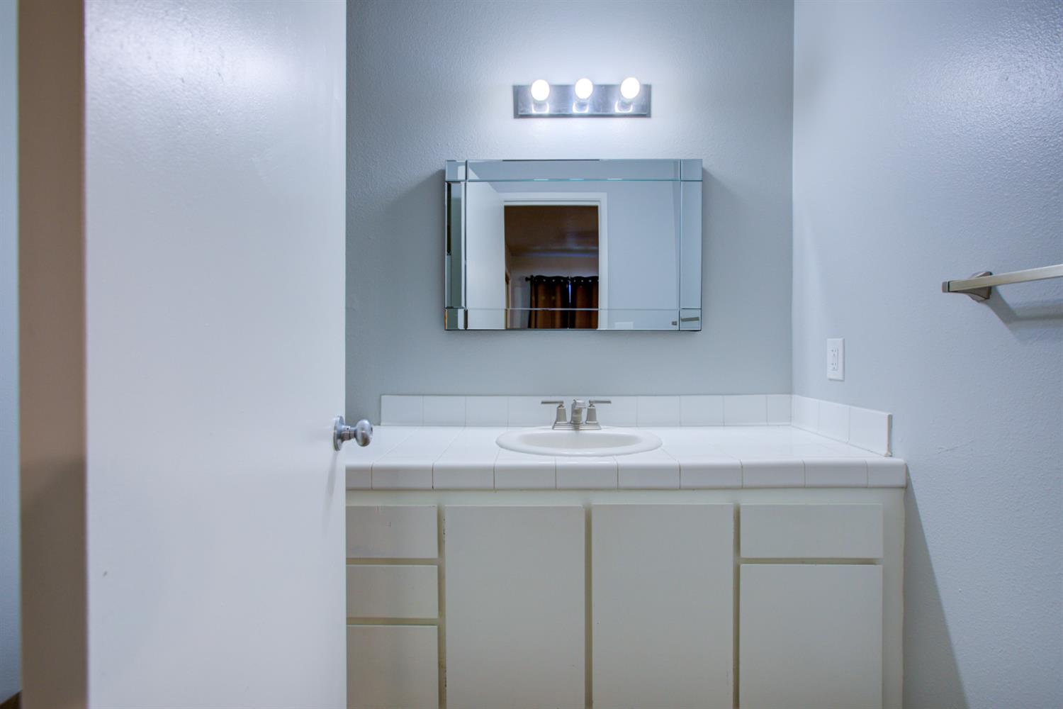 1342 Frankfort Ct, Merced, CA 95348