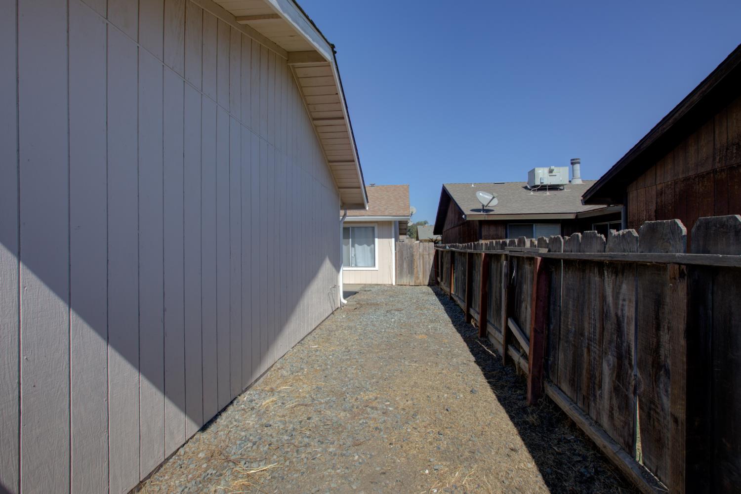 1342 Frankfort Ct, Merced, CA 95348