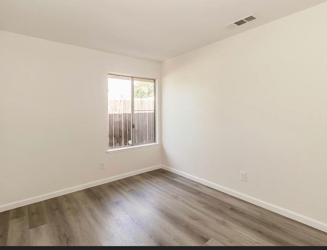 82 W Sierra Ave #102, Fresno, CA 93704