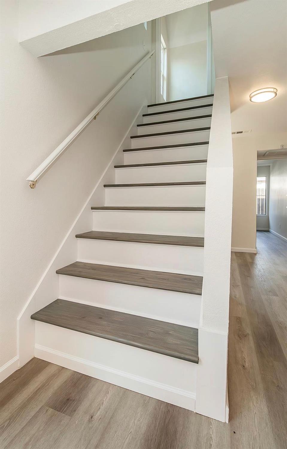 82 W Sierra Ave #102, Fresno, CA 93704