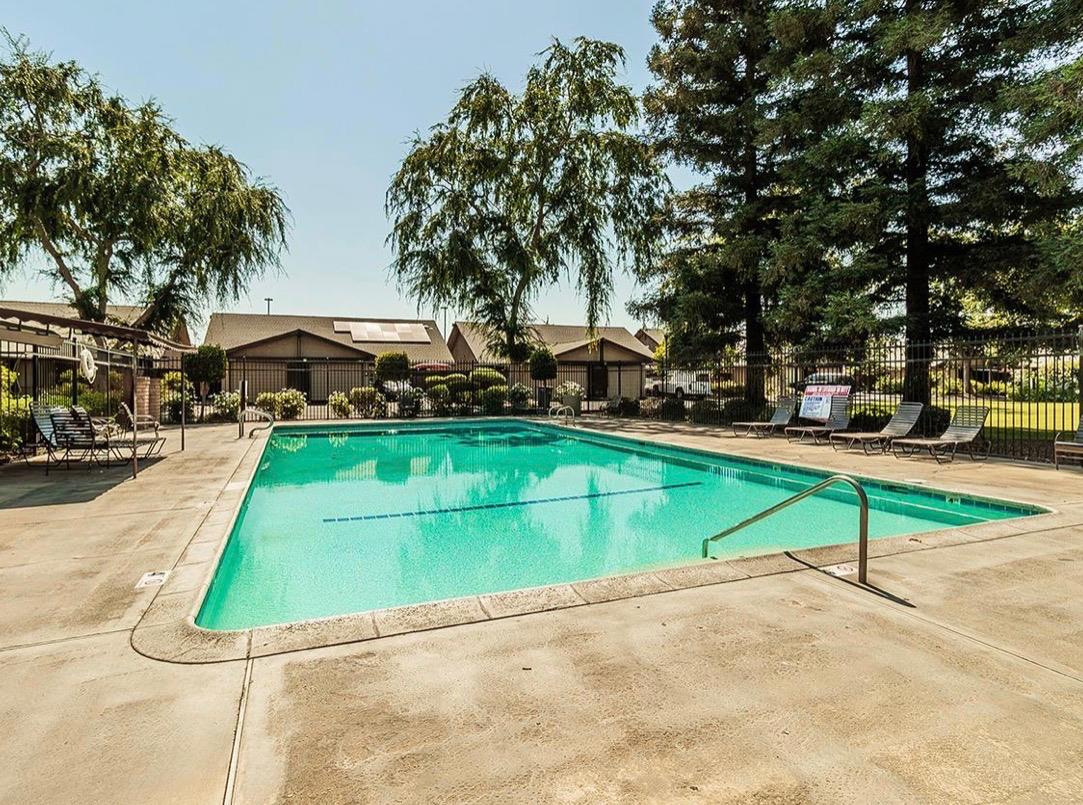 82 W Sierra Ave #102, Fresno, CA 93704