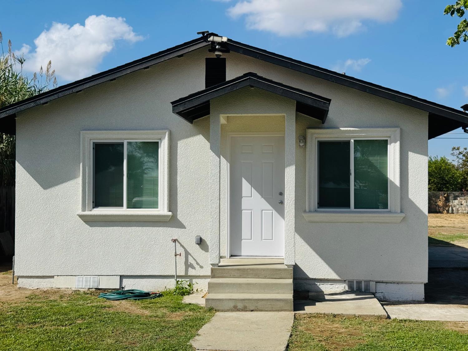 11774 3Rd Pl, Hanford, CA 93230