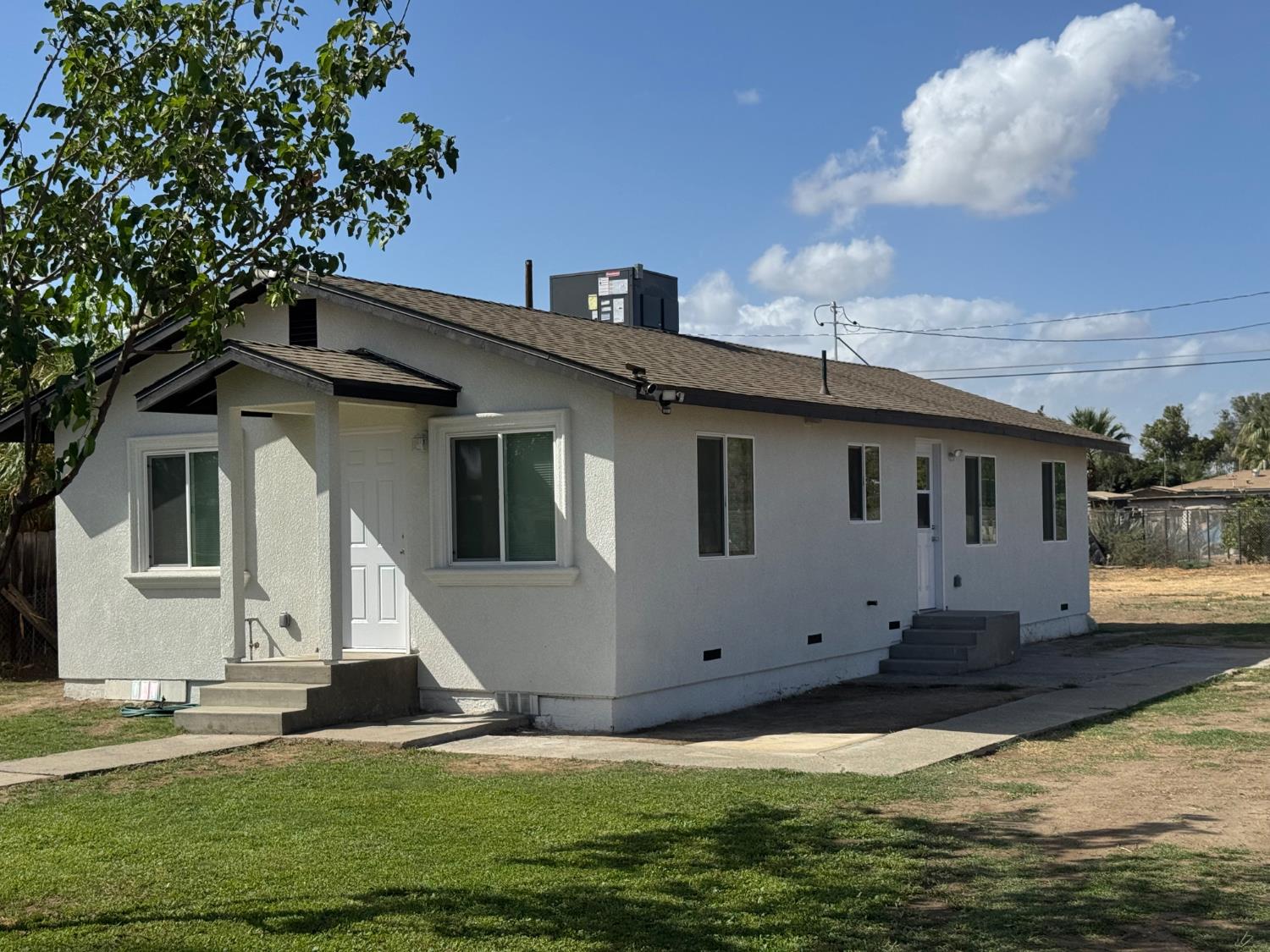 11774 3Rd Pl, Hanford, CA 93230