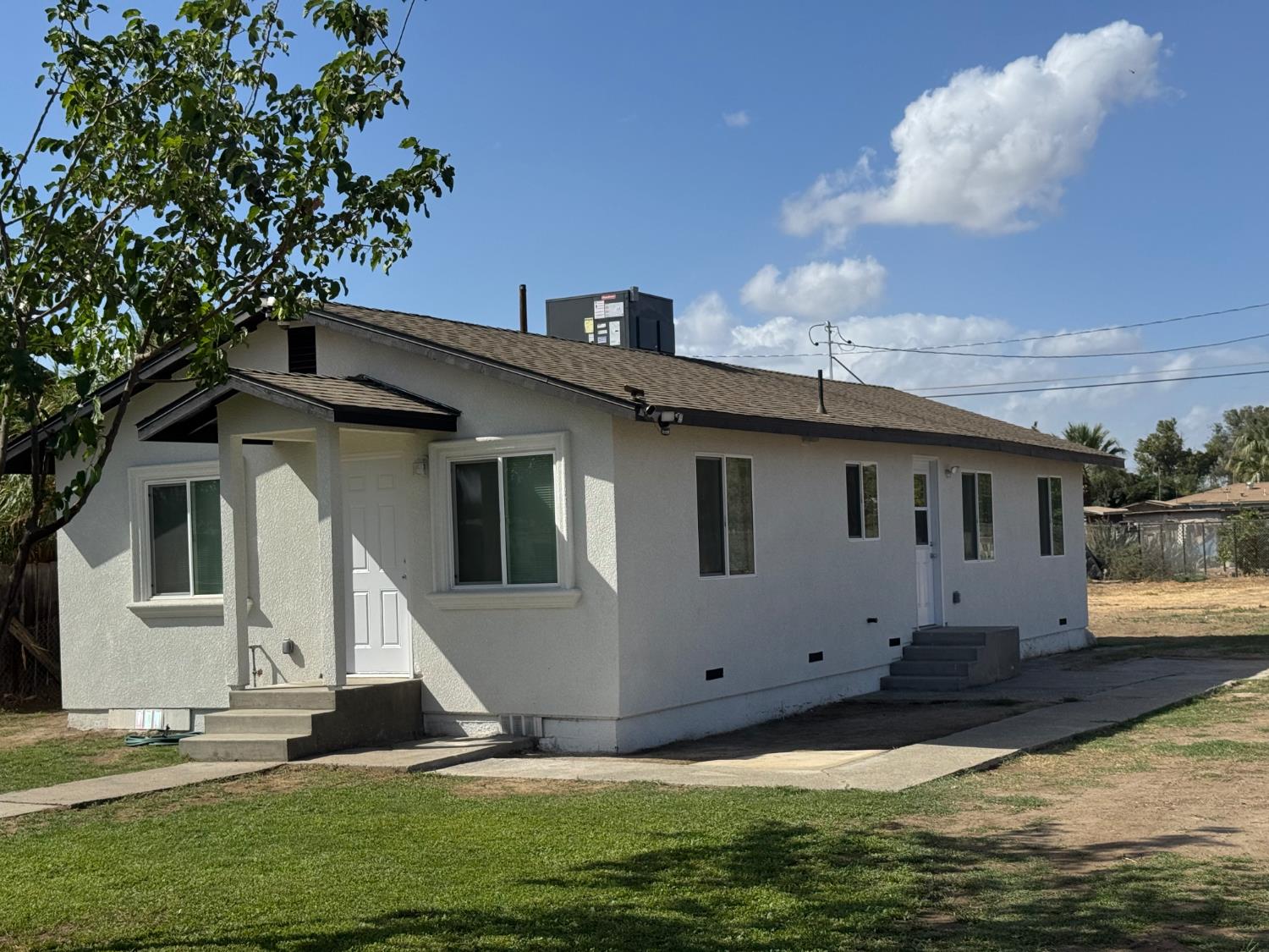 11774 3Rd Pl, Hanford, CA 93230