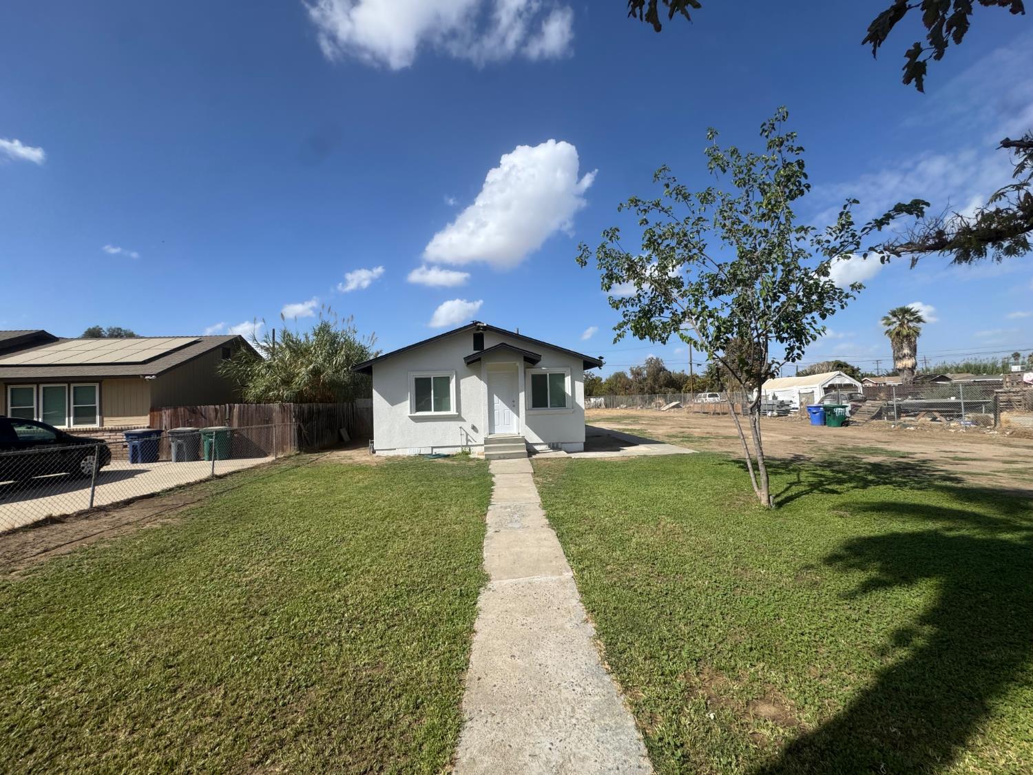 11774 3Rd Pl, Hanford, CA 93230