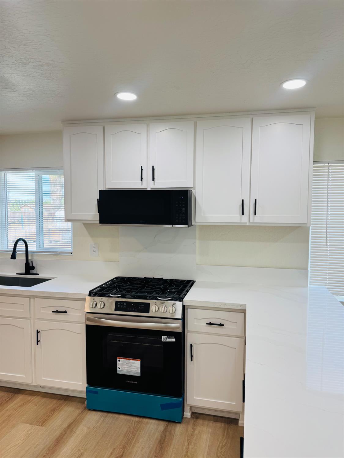 11774 3Rd Pl, Hanford, CA 93230
