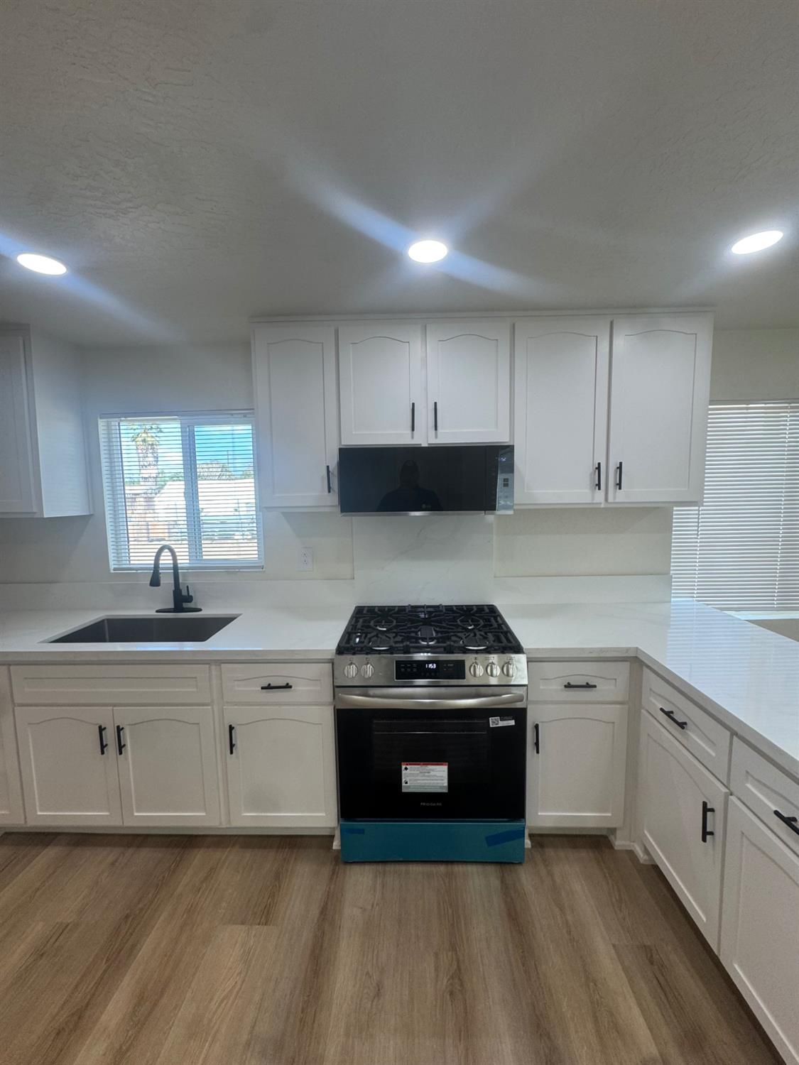 11774 3Rd Pl, Hanford, CA 93230