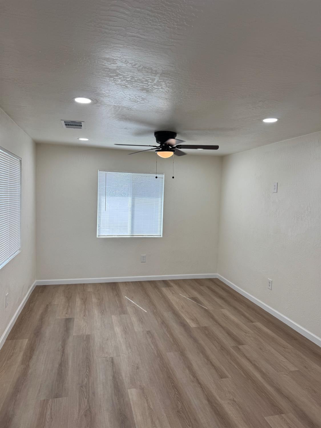 11774 3Rd Pl, Hanford, CA 93230