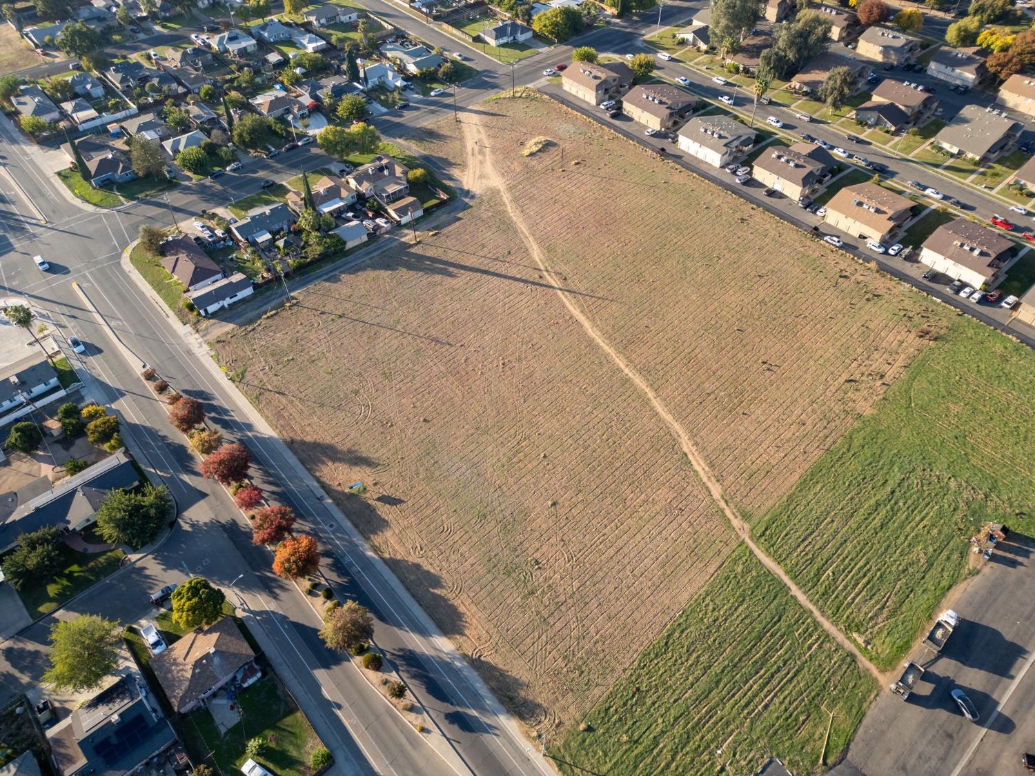 0 0 E Cleveland Ave, Madera, CA 93638