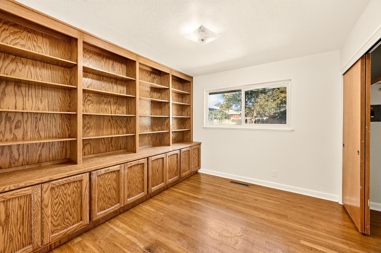 1523 Tamarack Ave, Atwater, CA 95301