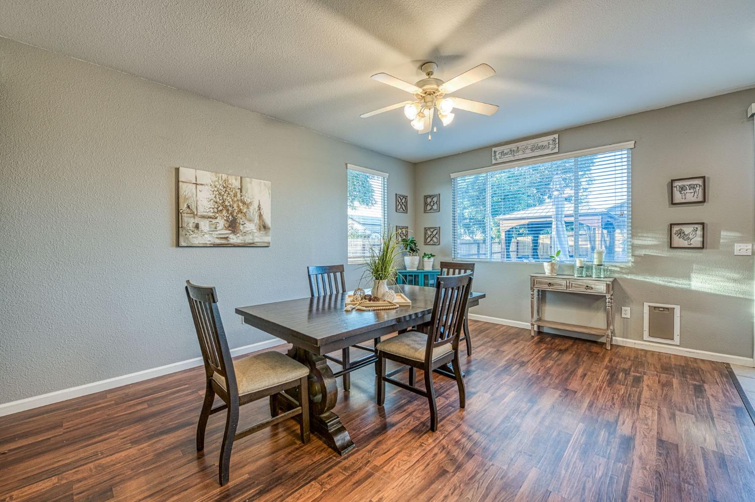 588 Peach Dr, Chowchilla, CA 93610