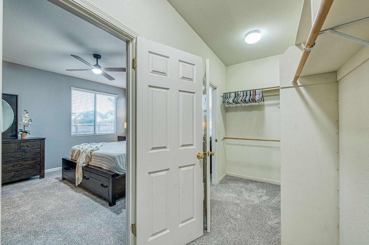 588 Peach Dr, Chowchilla, CA 93610