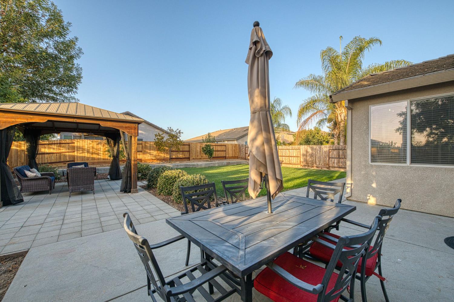 588 Peach Dr, Chowchilla, CA 93610