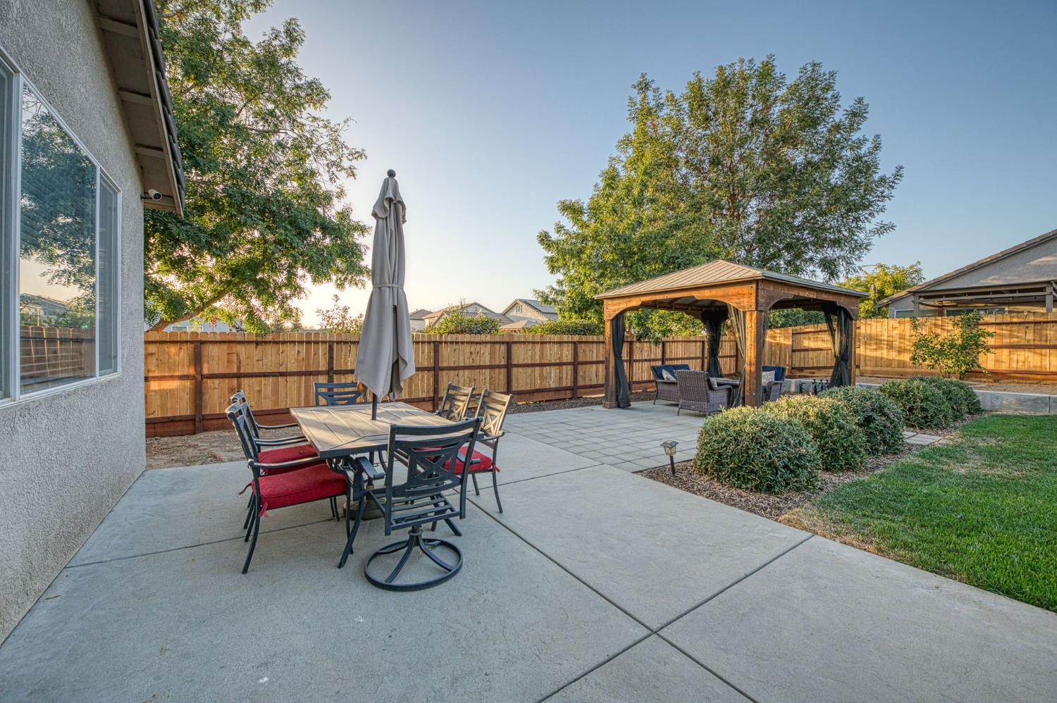 588 Peach Dr, Chowchilla, CA 93610