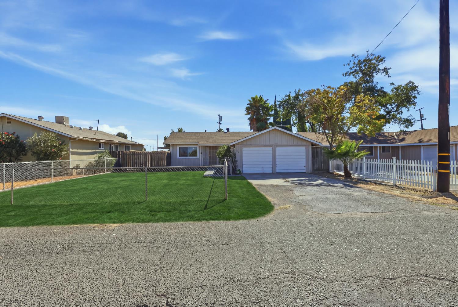 2075 Cabot Ave, Merced, CA 95348