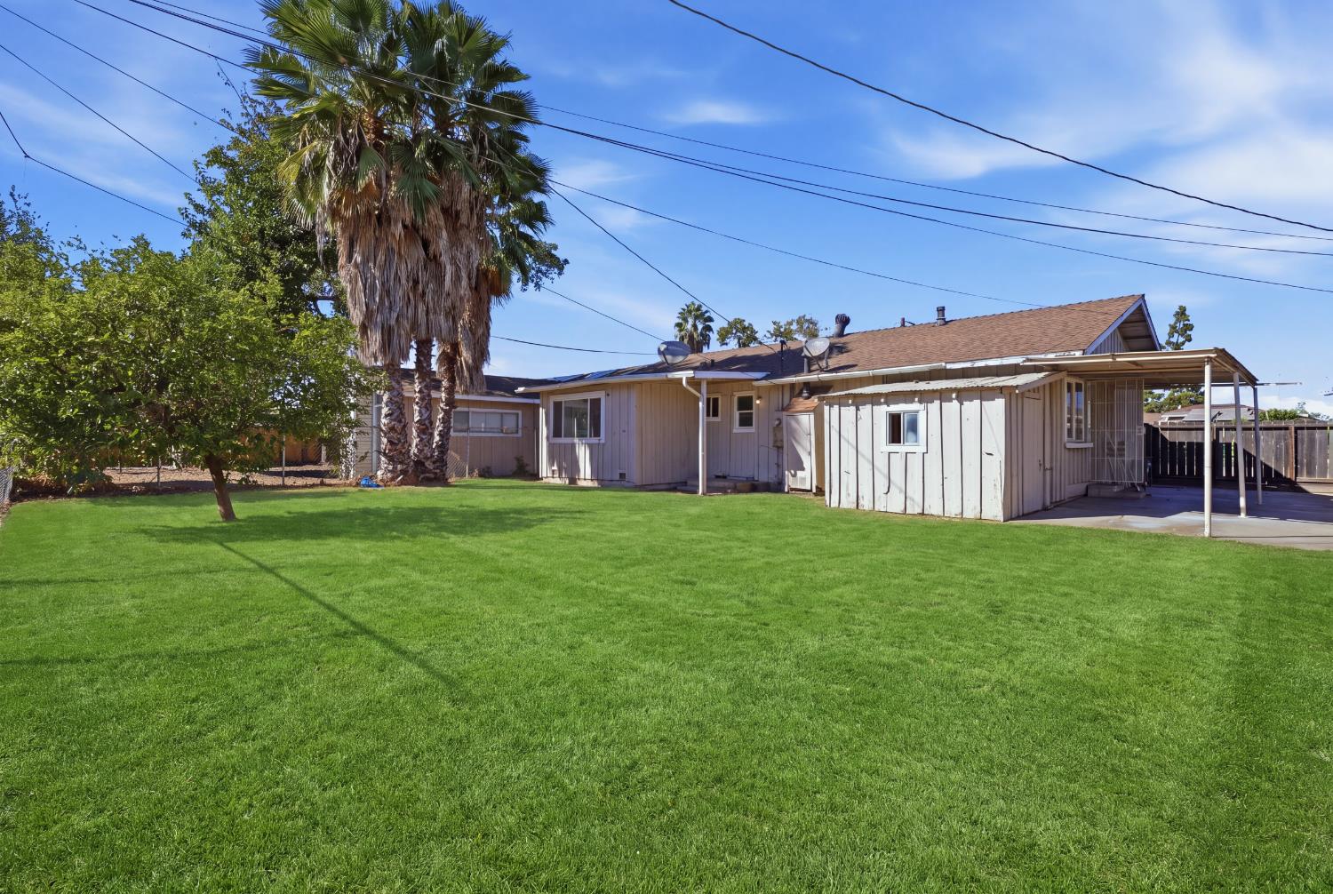 2075 Cabot Ave, Merced, CA 95348