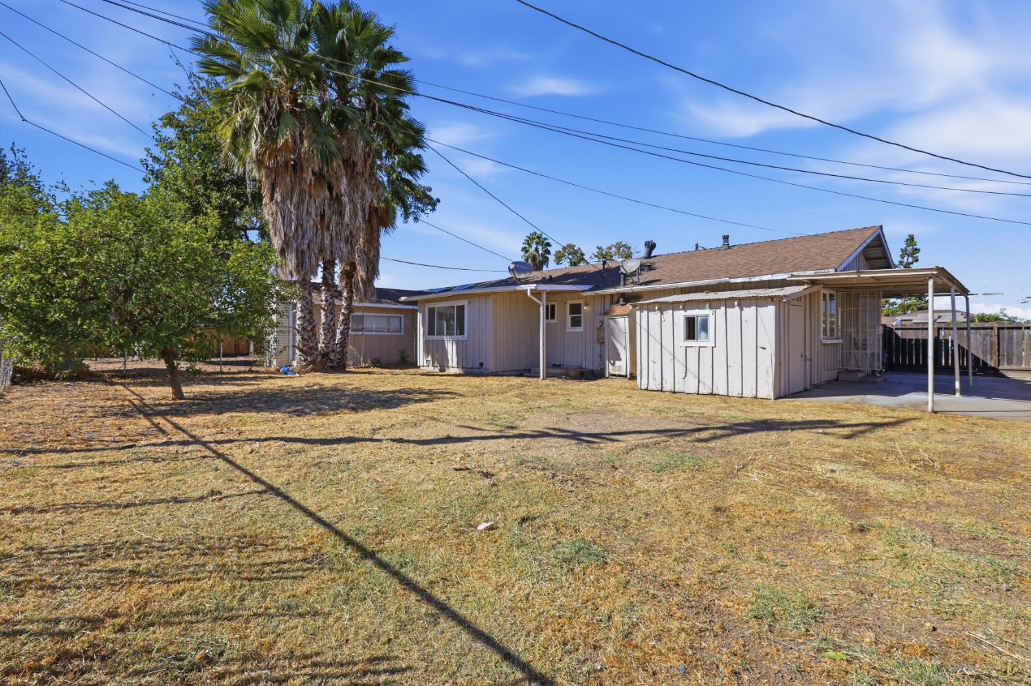 2075 Cabot Ave, Merced, CA 95348