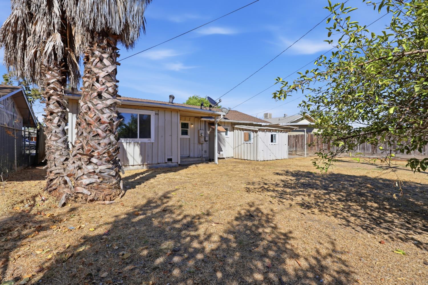 2075 Cabot Ave, Merced, CA 95348