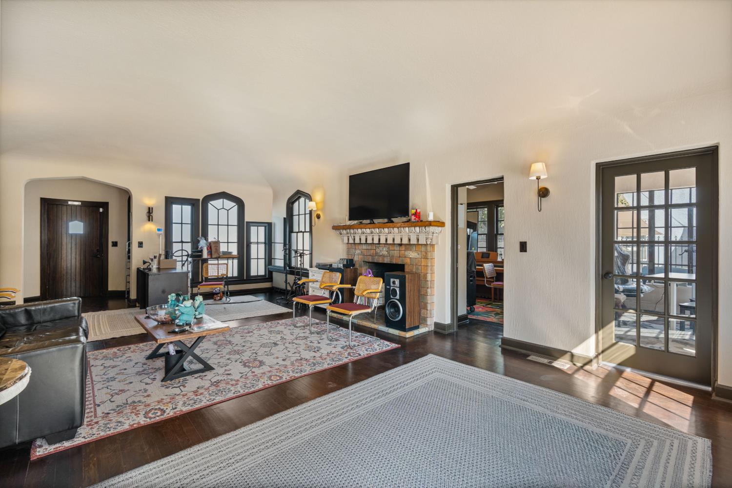 1502 1520 E Olive, Fresno, CA 93728