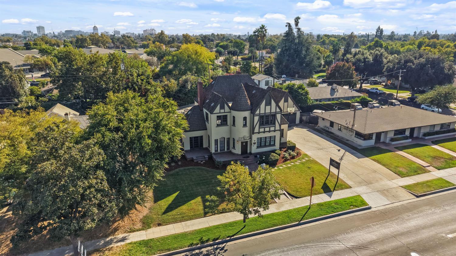 1502 1520 E Olive, Fresno, CA 93728