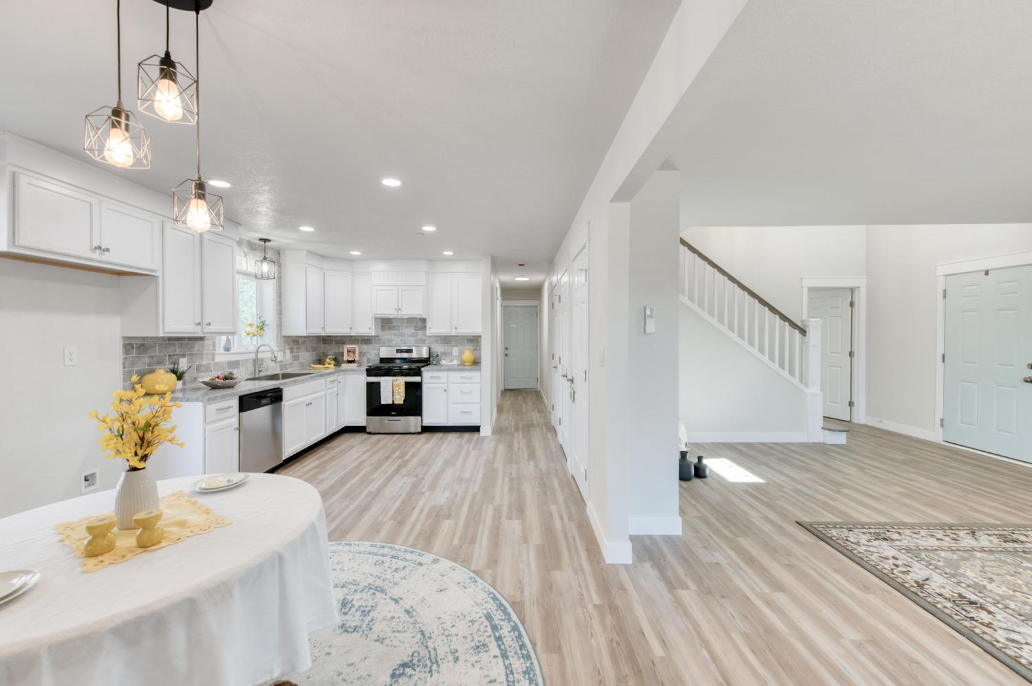 42917 Yosemite Springs Dr, Coarsegold, CA 93614