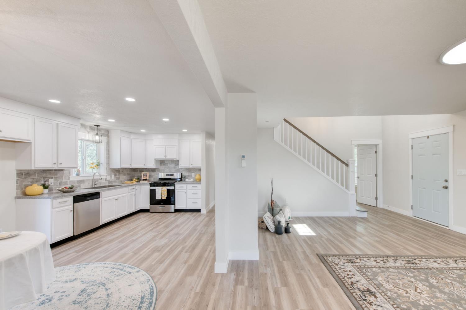 42917 Yosemite Springs Dr, Coarsegold, CA 93614
