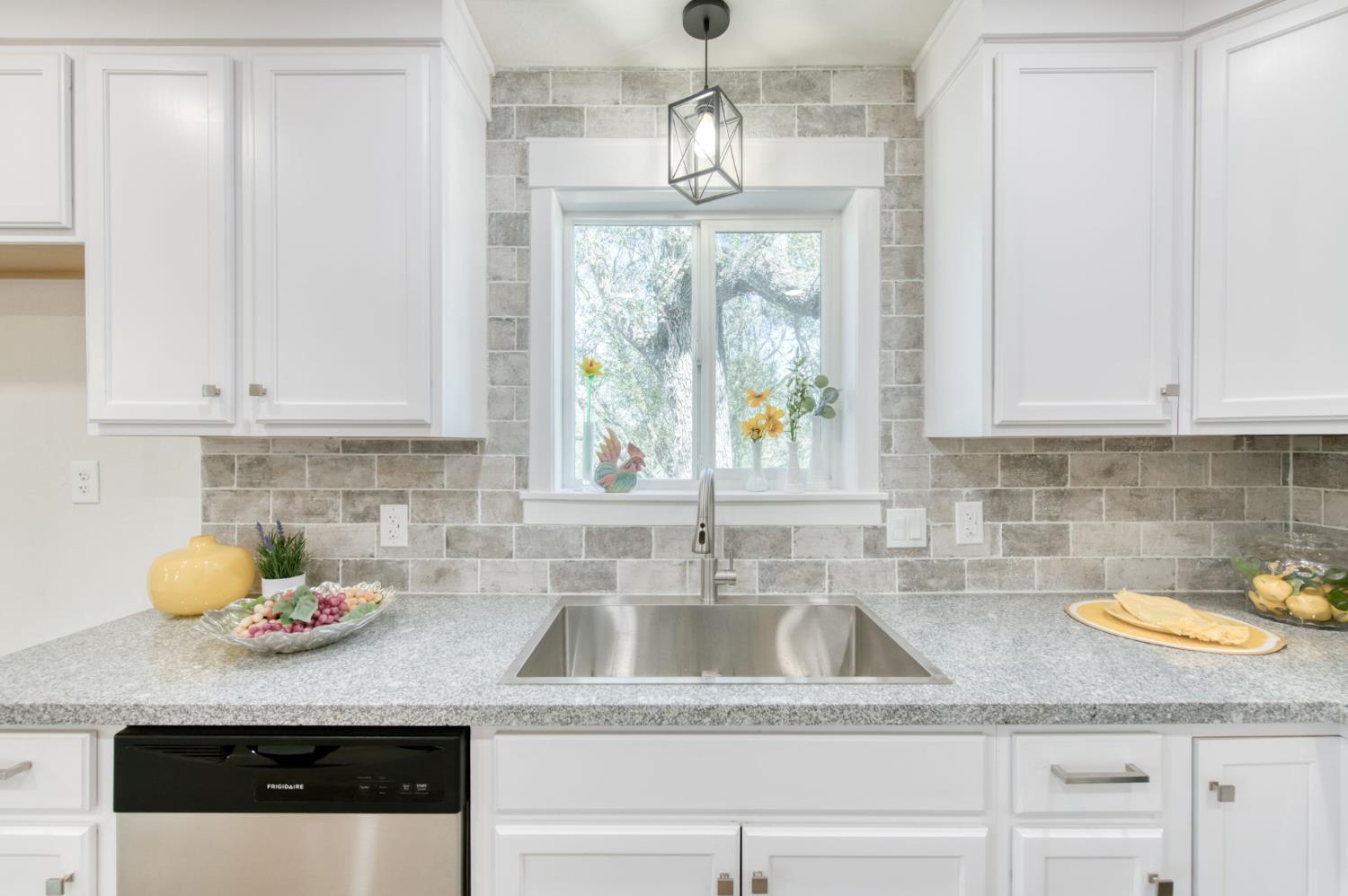 42917 Yosemite Springs Dr, Coarsegold, CA 93614