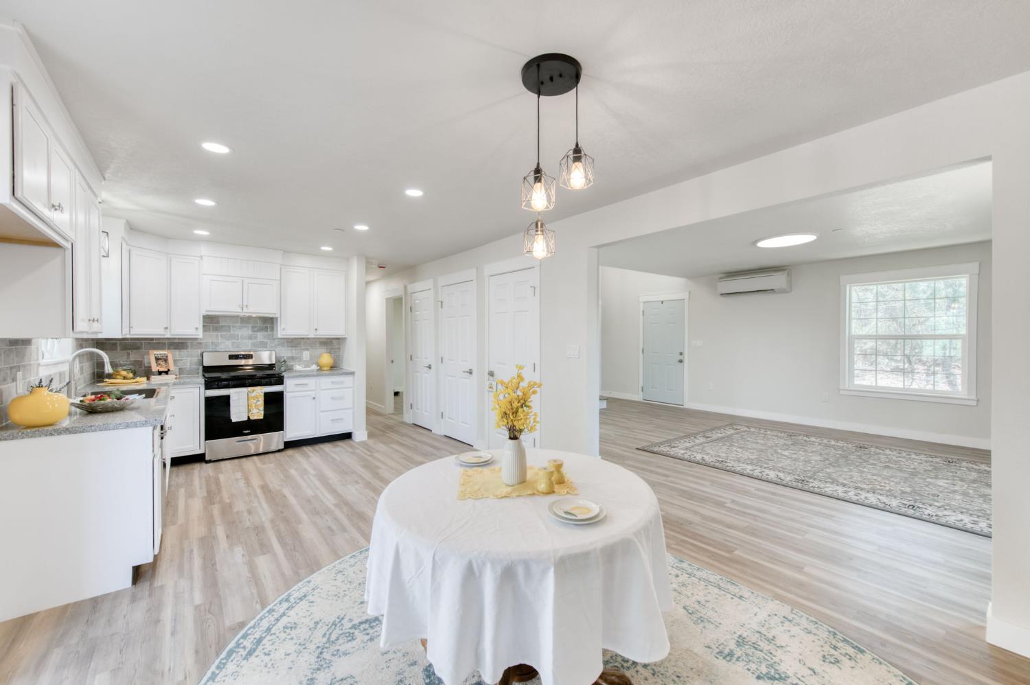 42917 Yosemite Springs Dr, Coarsegold, CA 93614