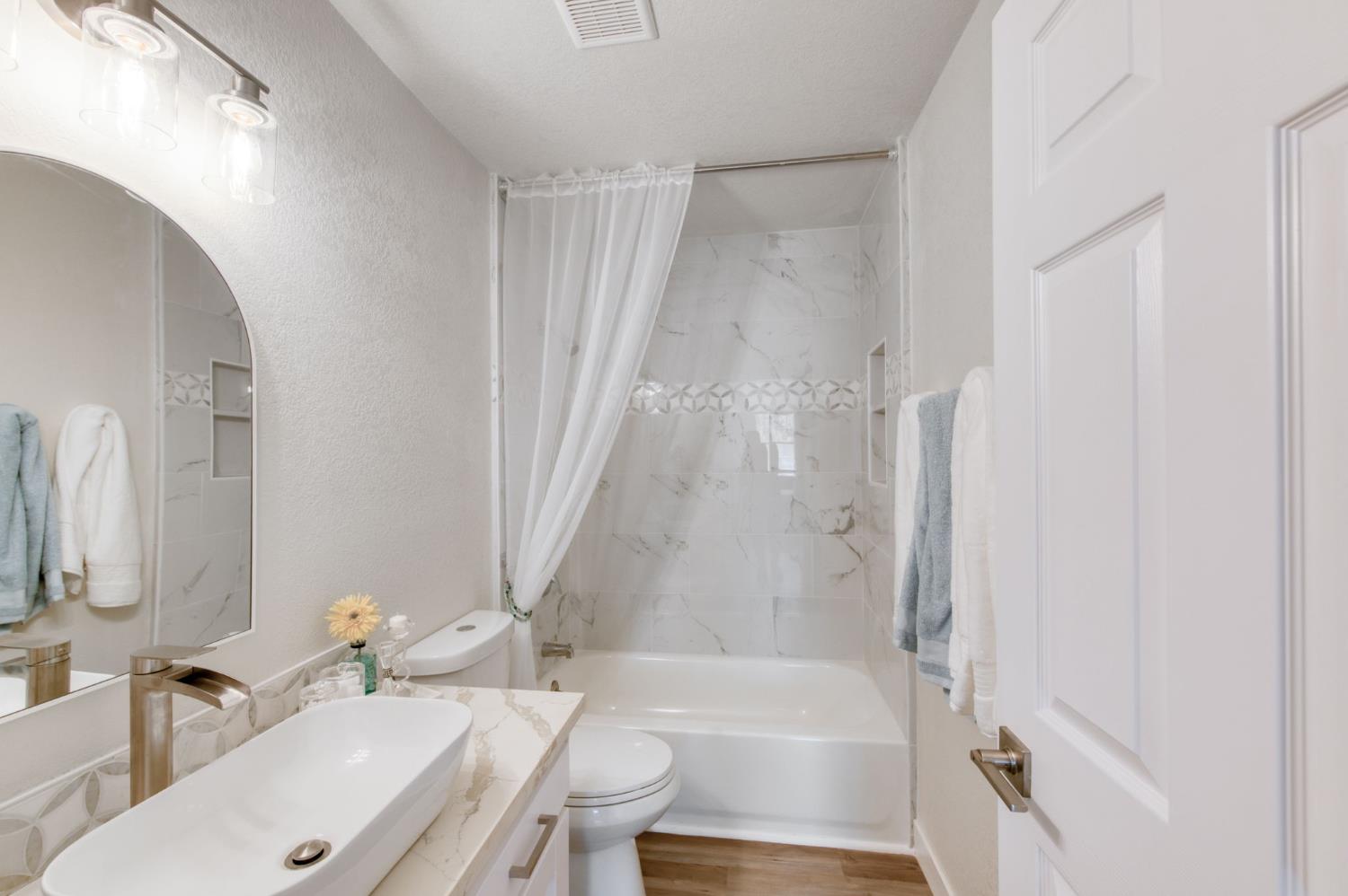 42917 Yosemite Springs Dr, Coarsegold, CA 93614