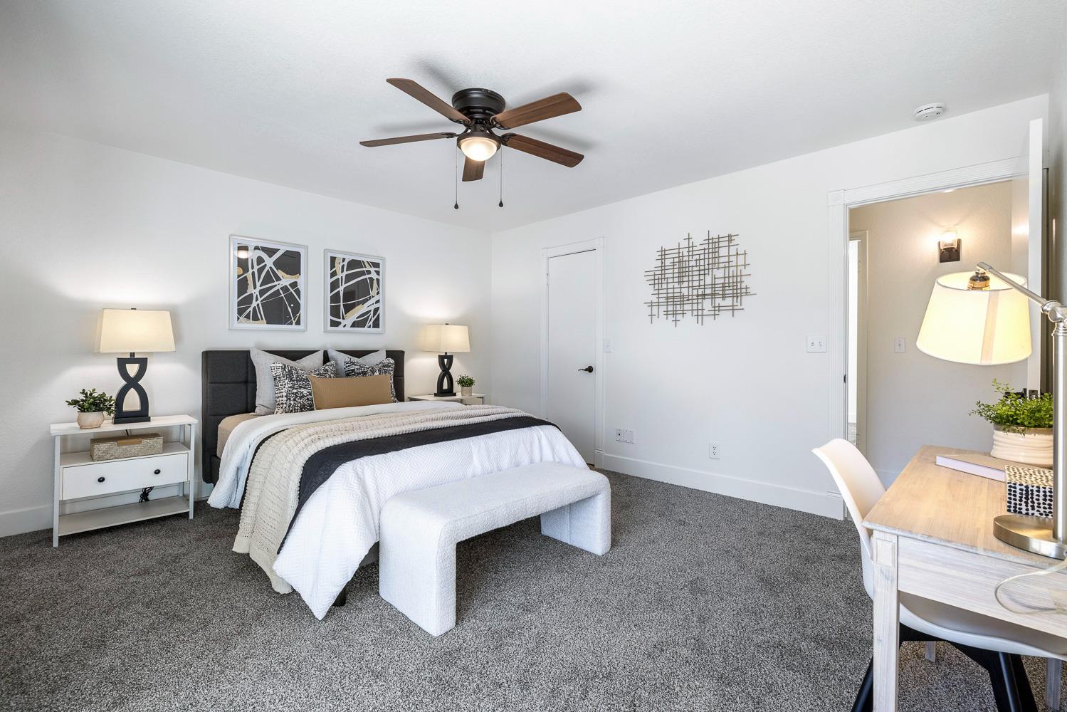411 McArthur Ave, Clovis, CA 93611