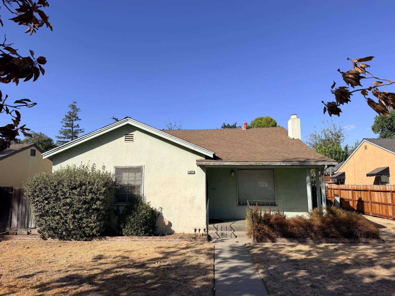 43 E Cortland Ave, Fresno, CA 93704