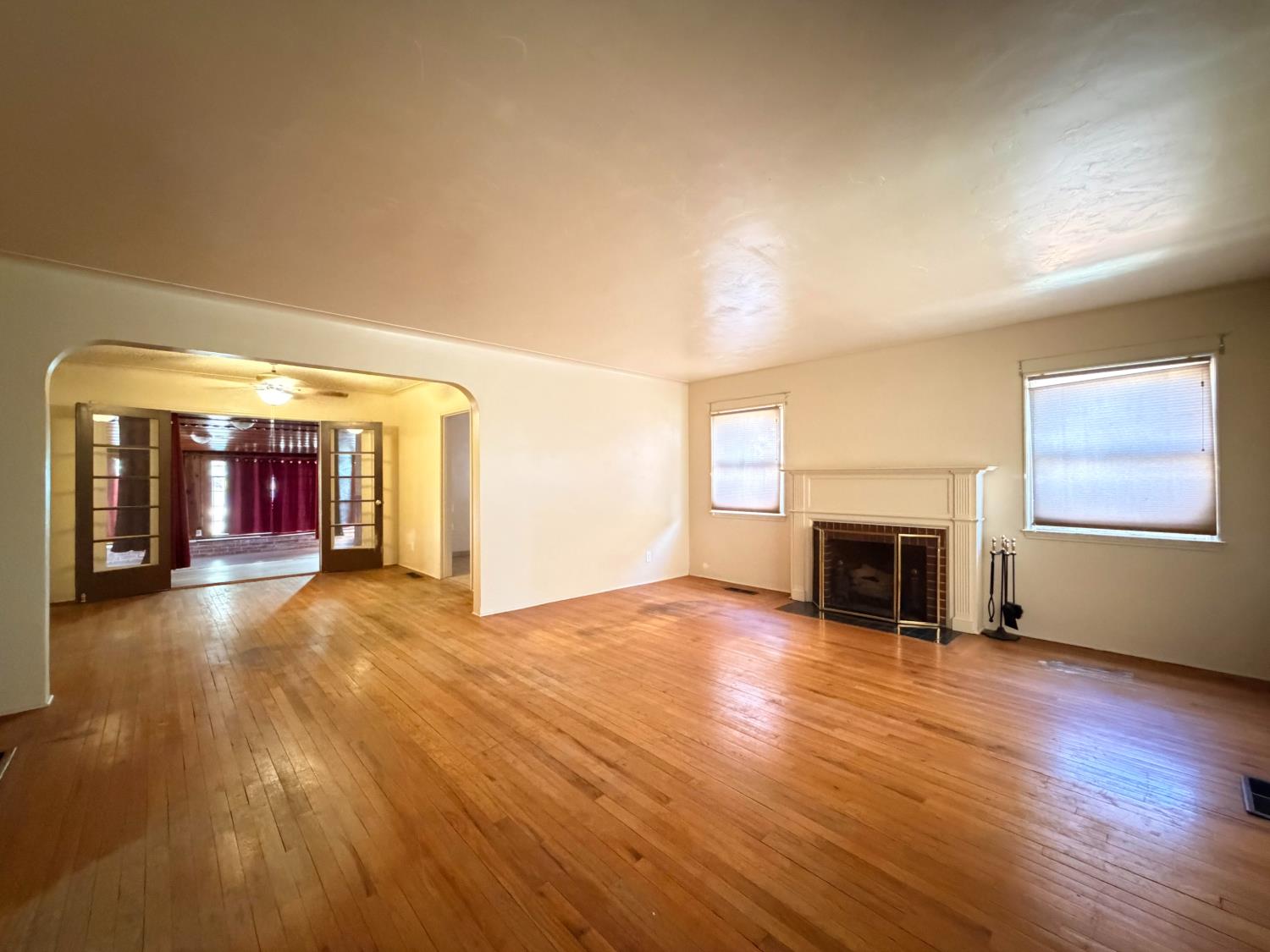43 E Cortland Ave, Fresno, CA 93704