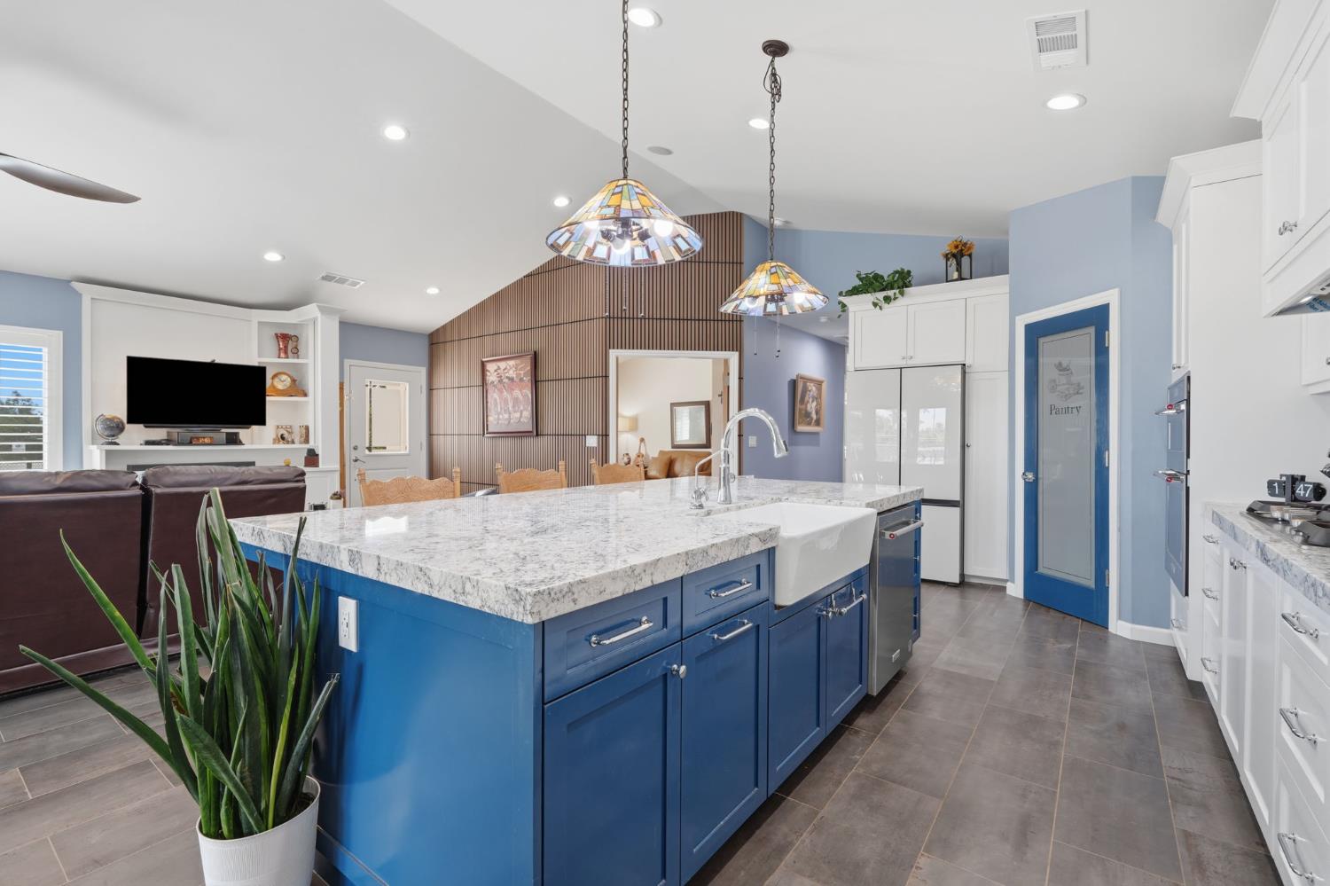 1644 W Marinette Ave, Exeter, CA 93221
