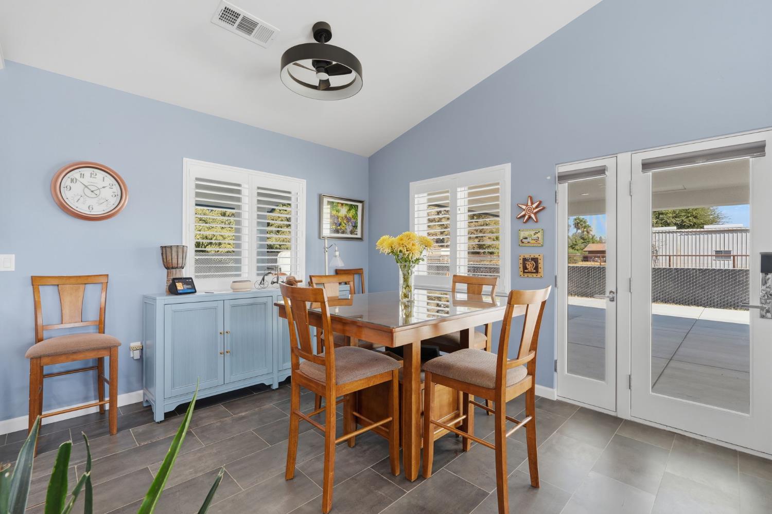 1644 W Marinette Ave, Exeter, CA 93221
