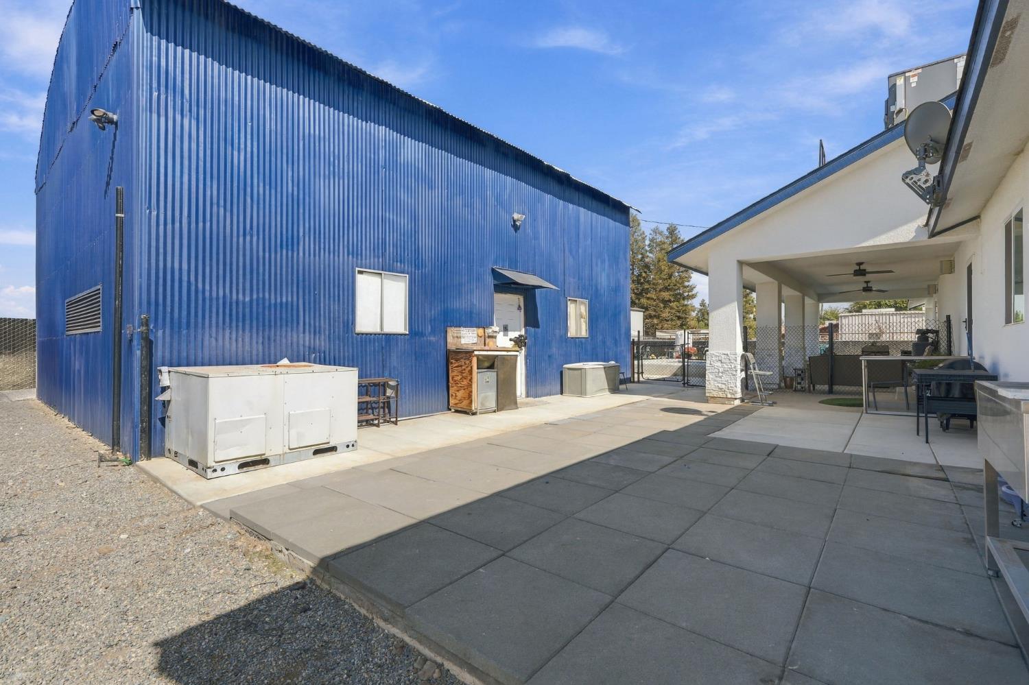 1644 W Marinette Ave, Exeter, CA 93221