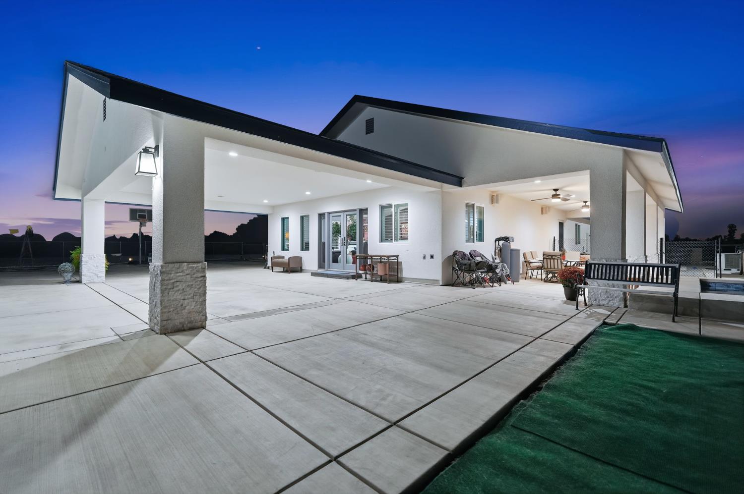1644 W Marinette Ave, Exeter, CA 93221