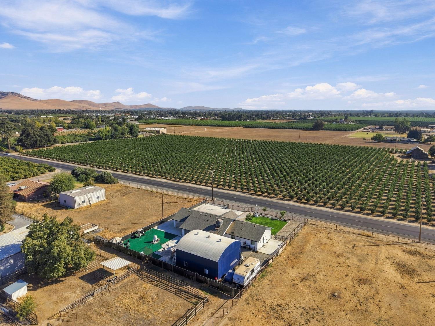 1644 W Marinette Ave, Exeter, CA 93221
