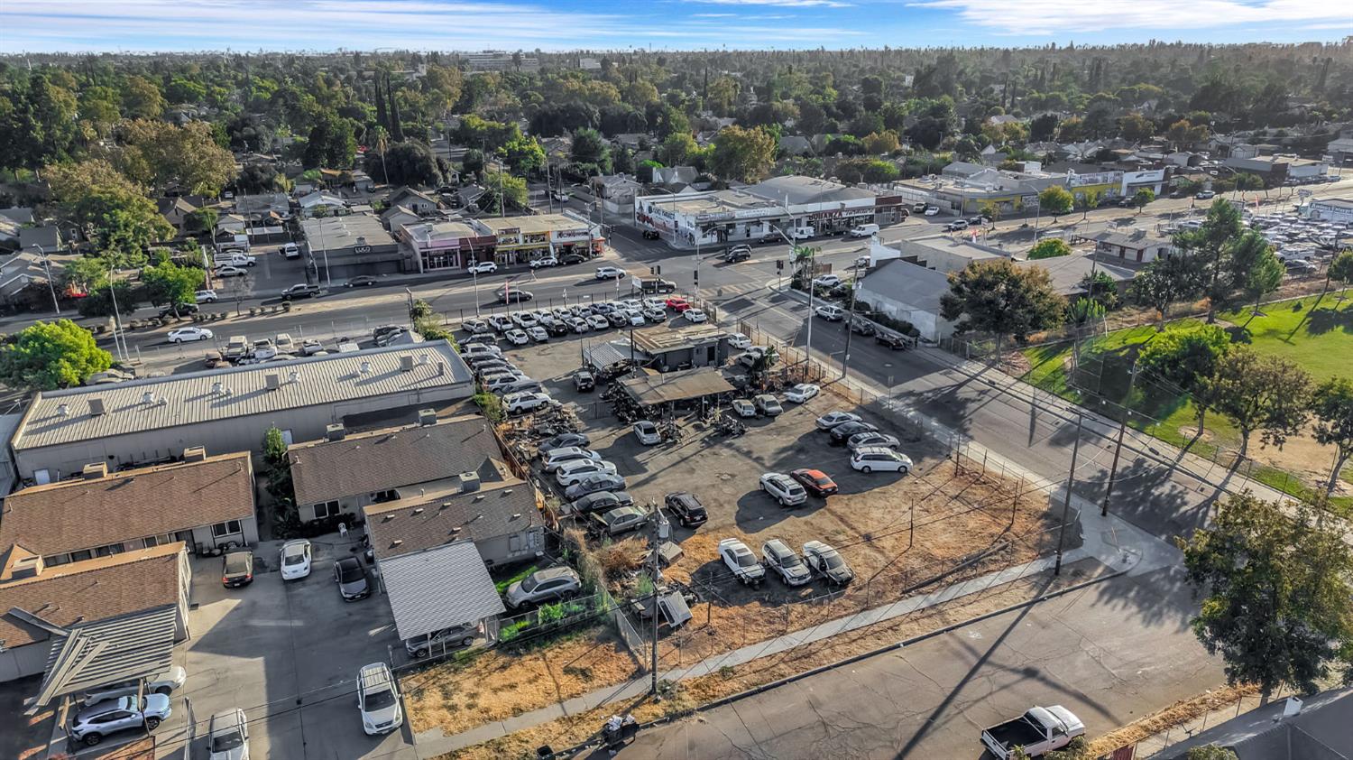 4505 E Belmont Ave, Fresno, CA 93702