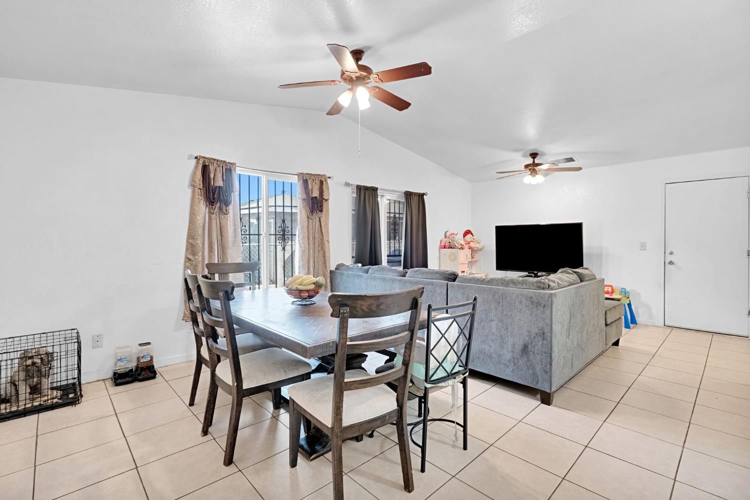 134 W Lorena Ave, Fresno, CA 93706