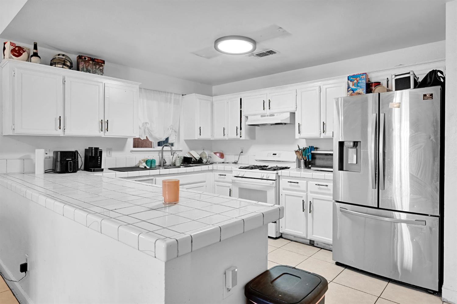 134 W Lorena Ave, Fresno, CA 93706