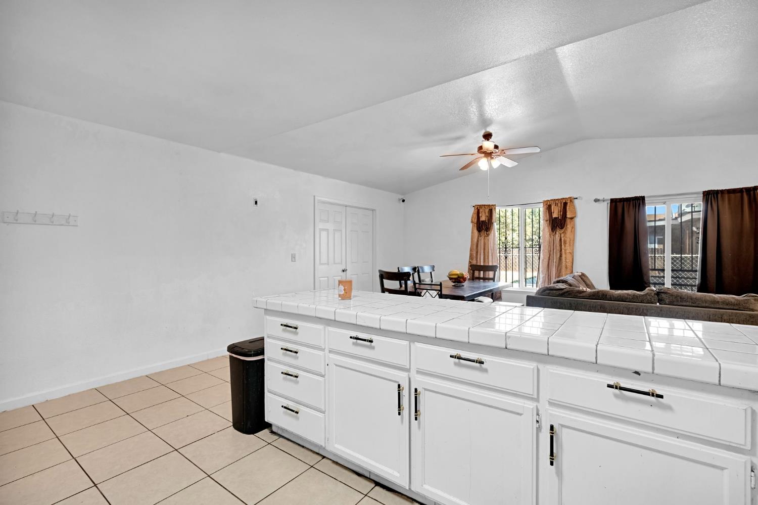 134 W Lorena Ave, Fresno, CA 93706