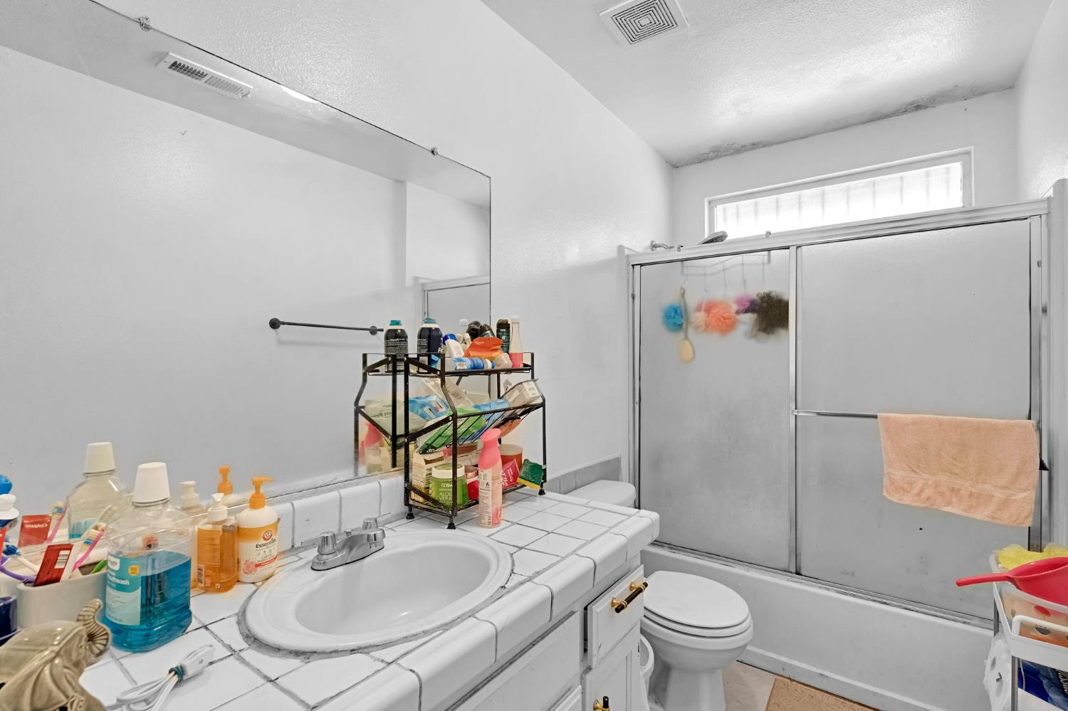 134 W Lorena Ave, Fresno, CA 93706