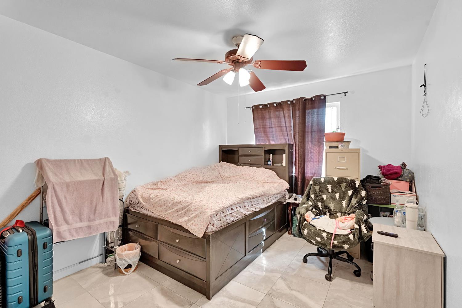 134 W Lorena Ave, Fresno, CA 93706