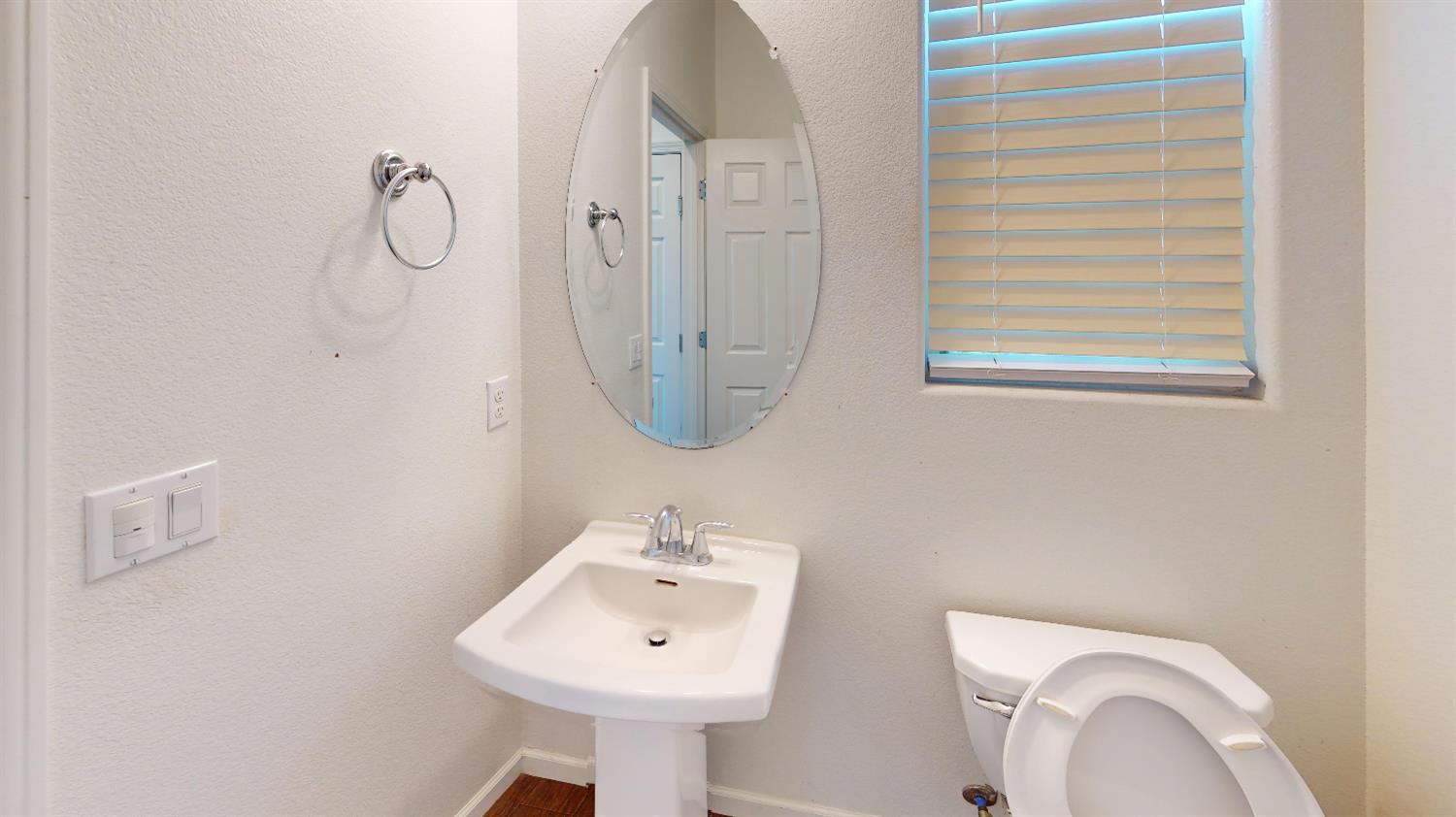 4826 Casey, Fresno, CA 93723