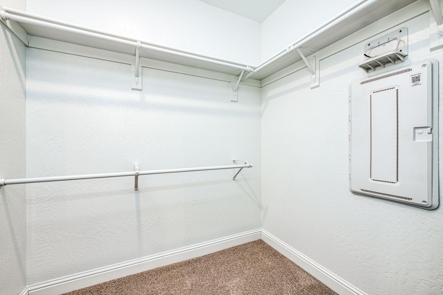 7183 E Simpson Ave, Fresno, CA 93737