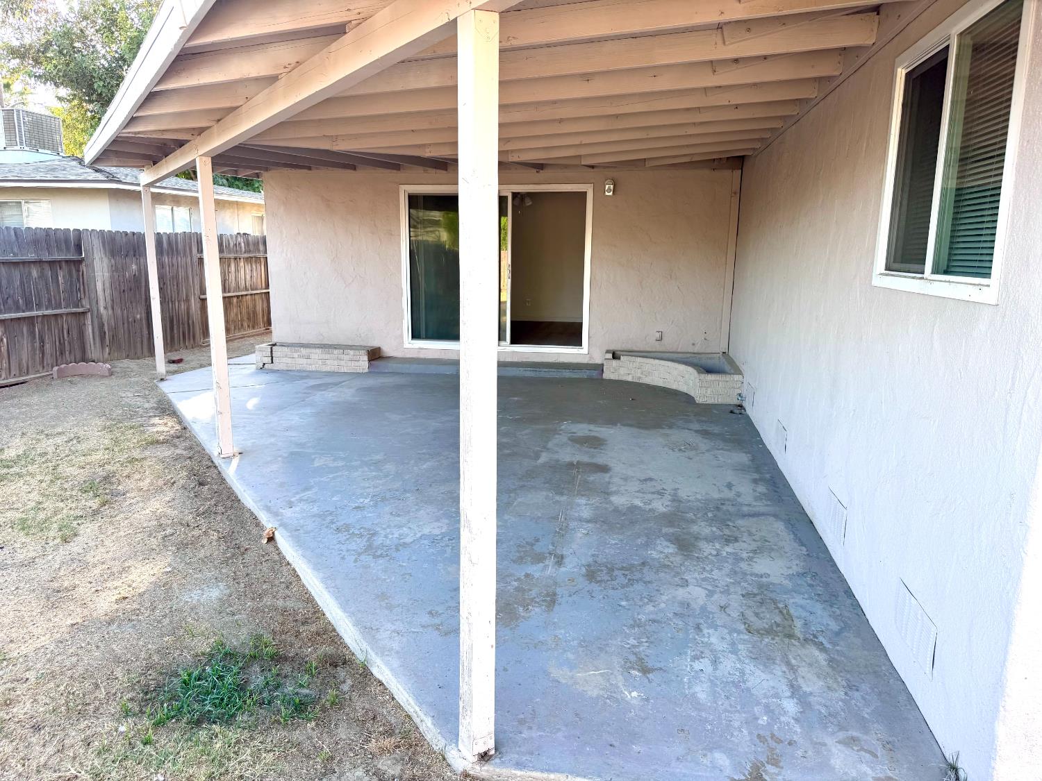 11515 Echo Ln, Hanford, CA 93230