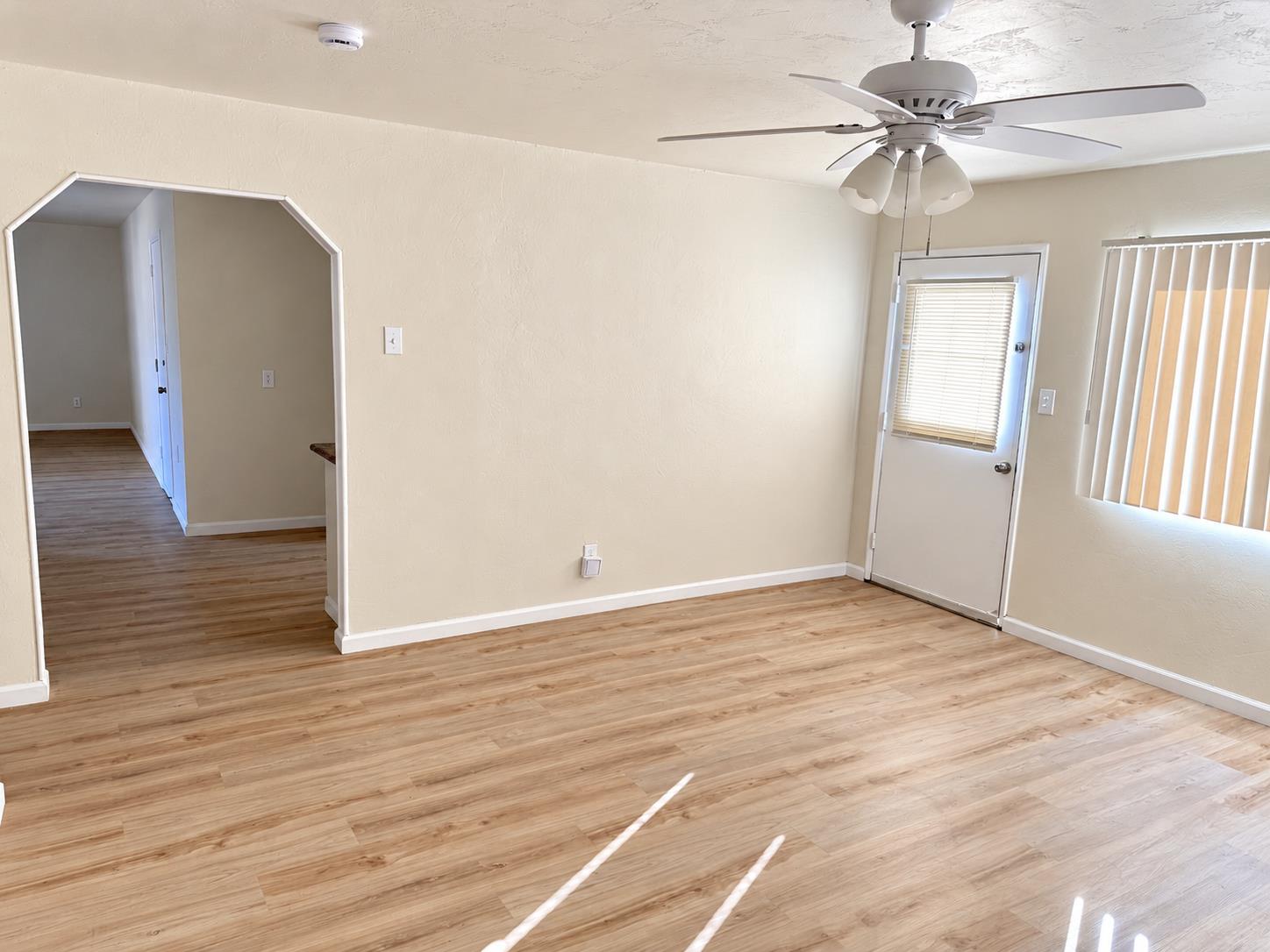 11515 Echo Ln, Hanford, CA 93230