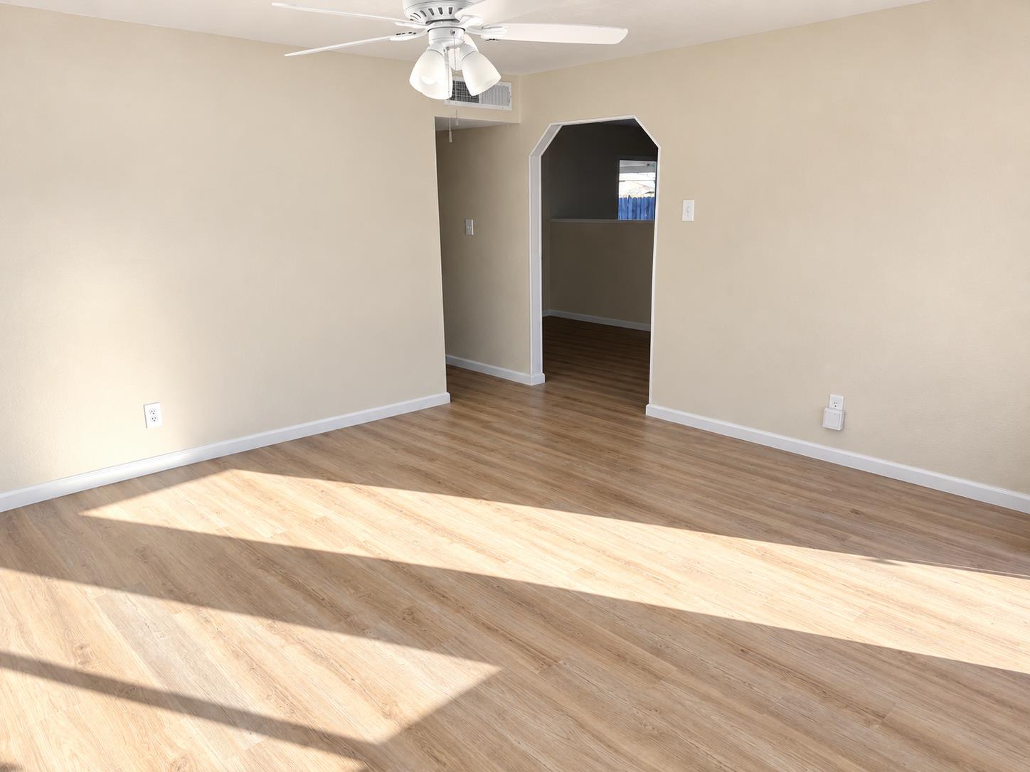 11515 Echo Ln, Hanford, CA 93230