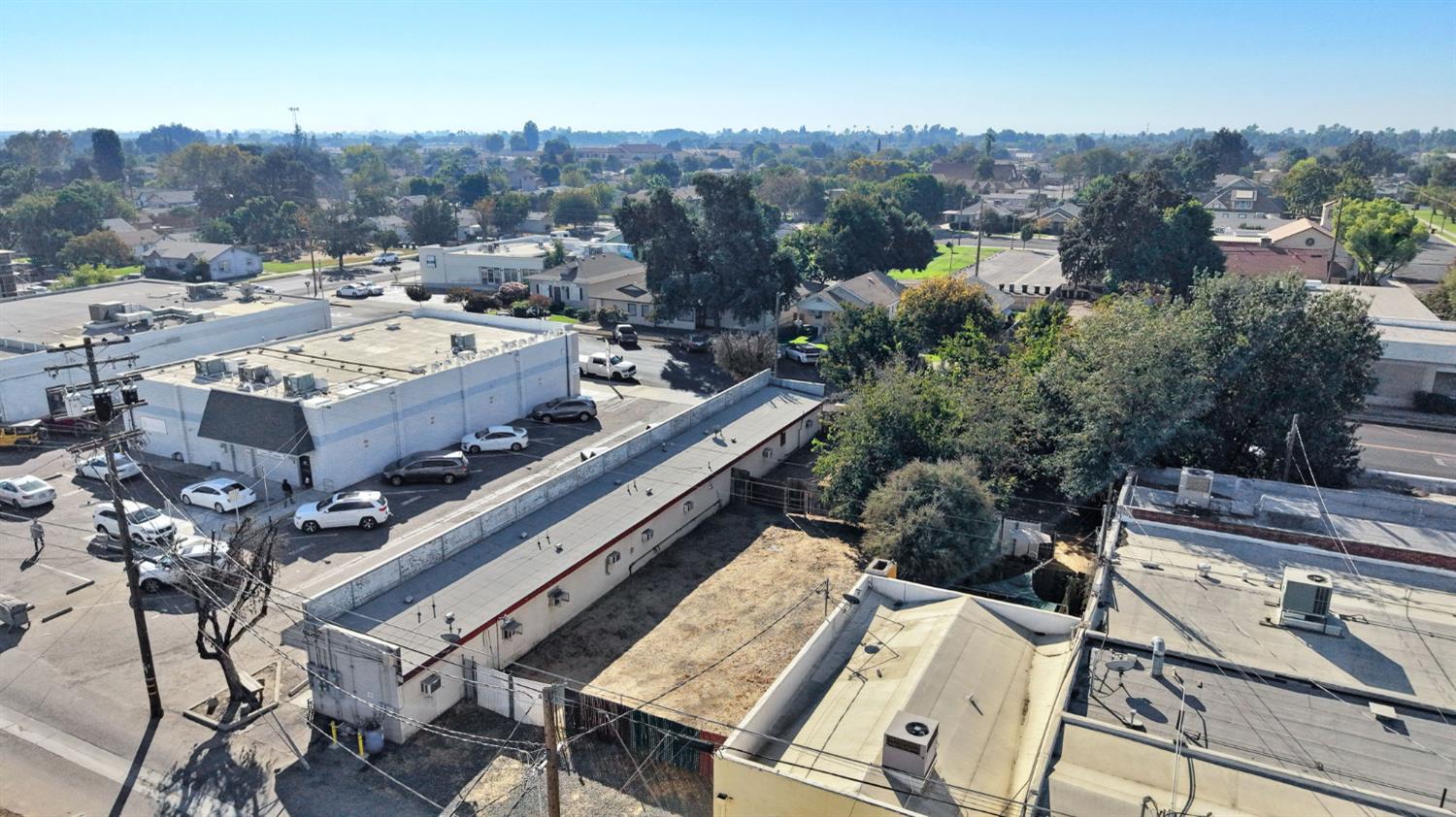 202 Heinlen St, Lemoore, CA 93245